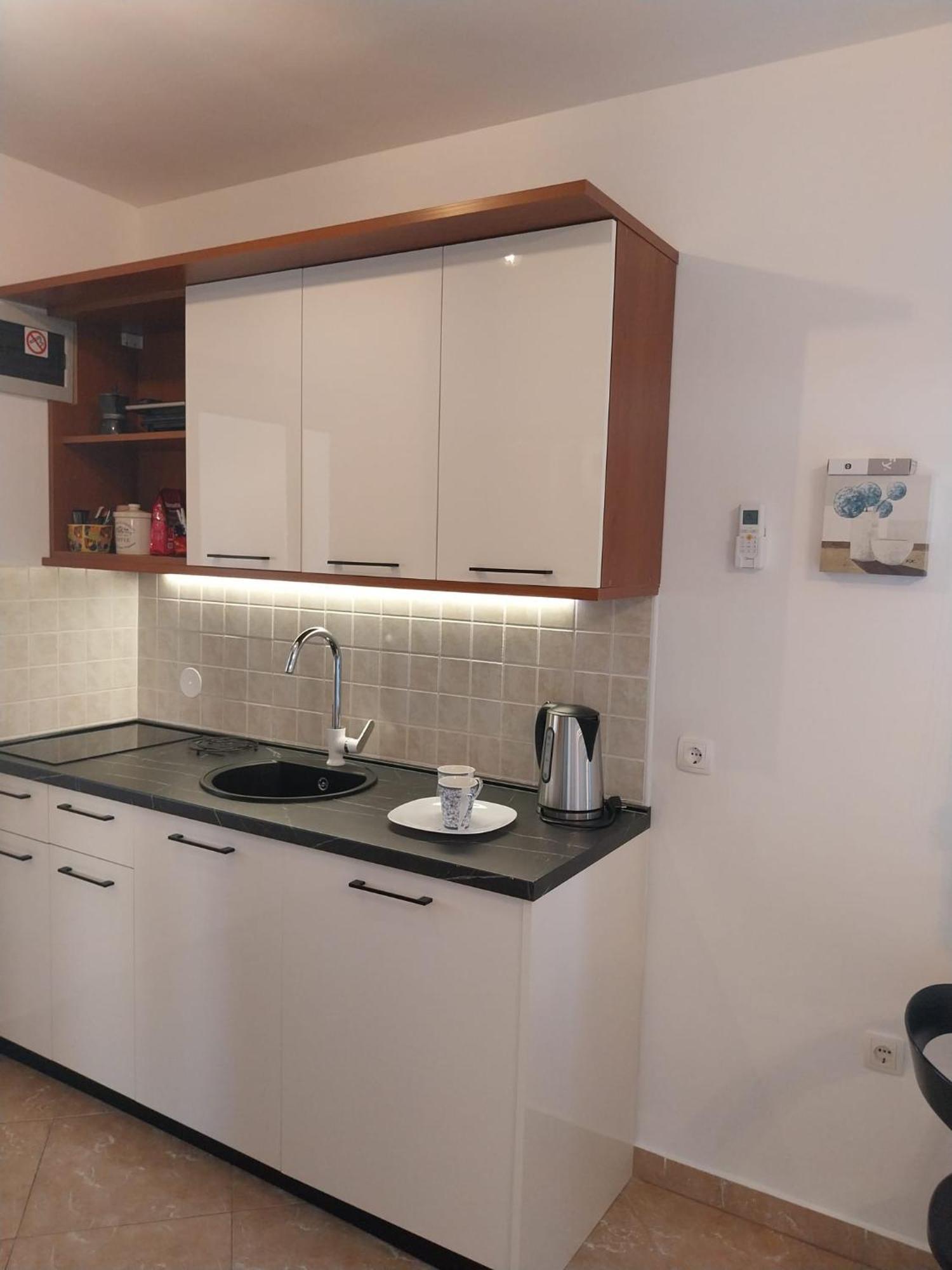 Apartments Yellow 诺瓦利娅 外观 照片